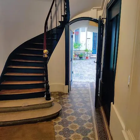 Cozy With A Garden View In The 17th Quartier Paris