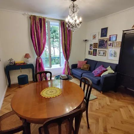 Apartment Cozy With A Garden View In The 17th Quartier Paris