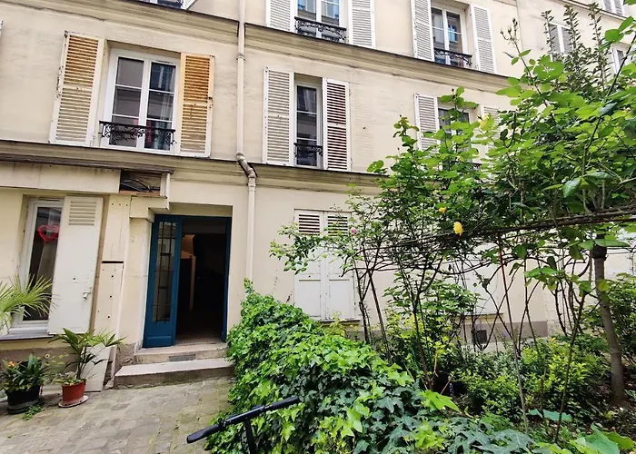 Cozy With A Garden View In The 17th Quartier Appartamento *